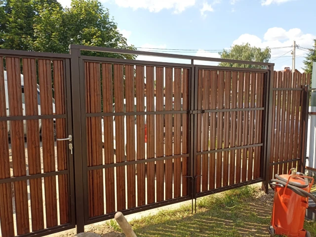 Распашные ворота